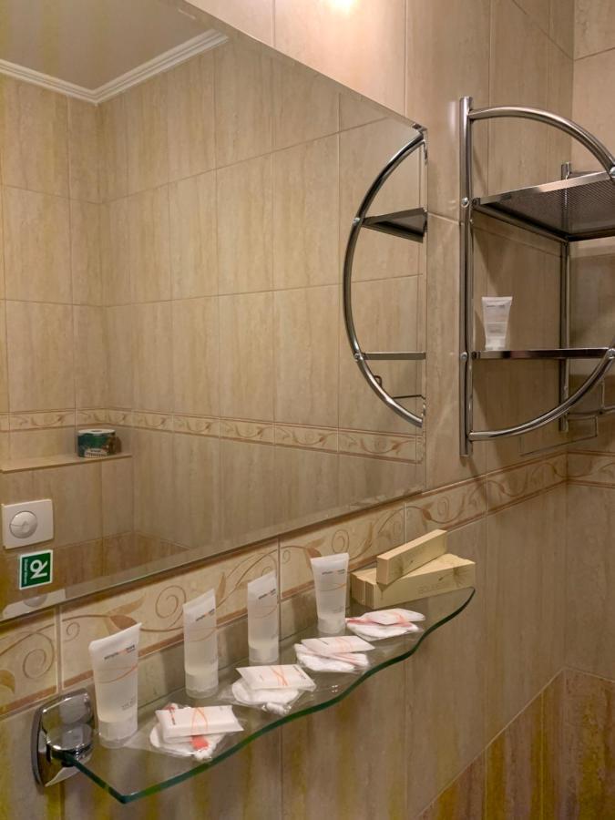 Hotel Tatra Malacky Eksteriør bilde